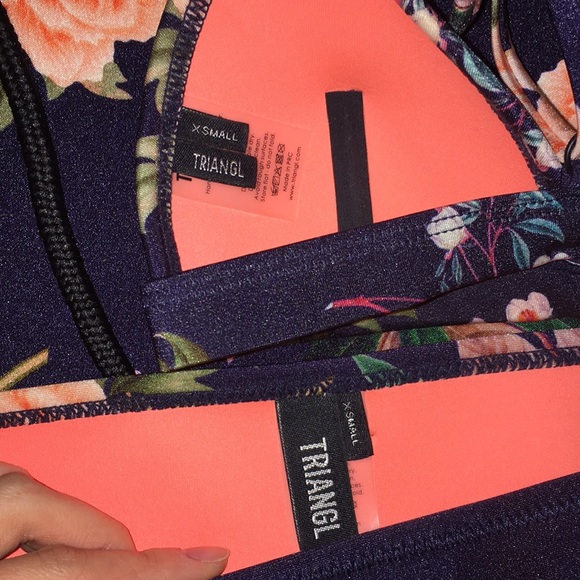 SOLD. Triangl Floral Delilah XS Bikini - Picture 4 of 7